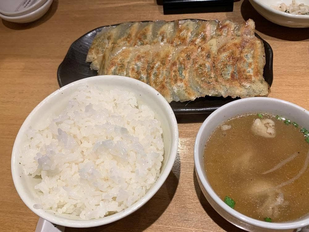 餃子歩兵 仙台一番町店