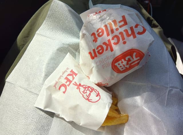 ケンタッキーフライドチキン イオン赤穂店 - サブ画像1