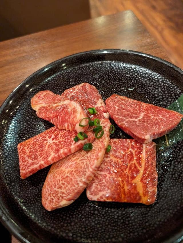 焼肉 山河 蓮根店 - サブ画像1