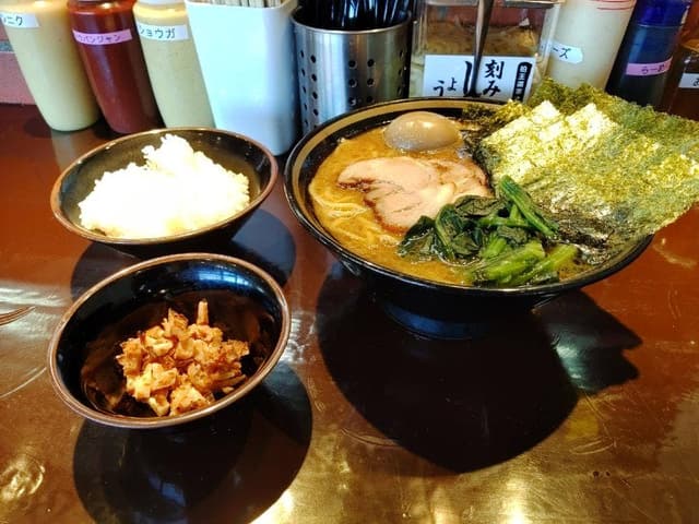 王道家直伝家系ラーメン みなみ家 - サブ画像3