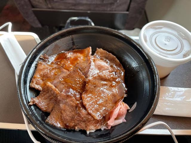 神戸ビフテキ亭DELI エキマルシェ新大阪店 - サブ画像2