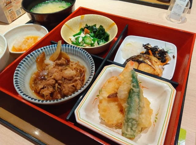 やよい軒 ラ・ムー大安寺店 - サブ画像3
