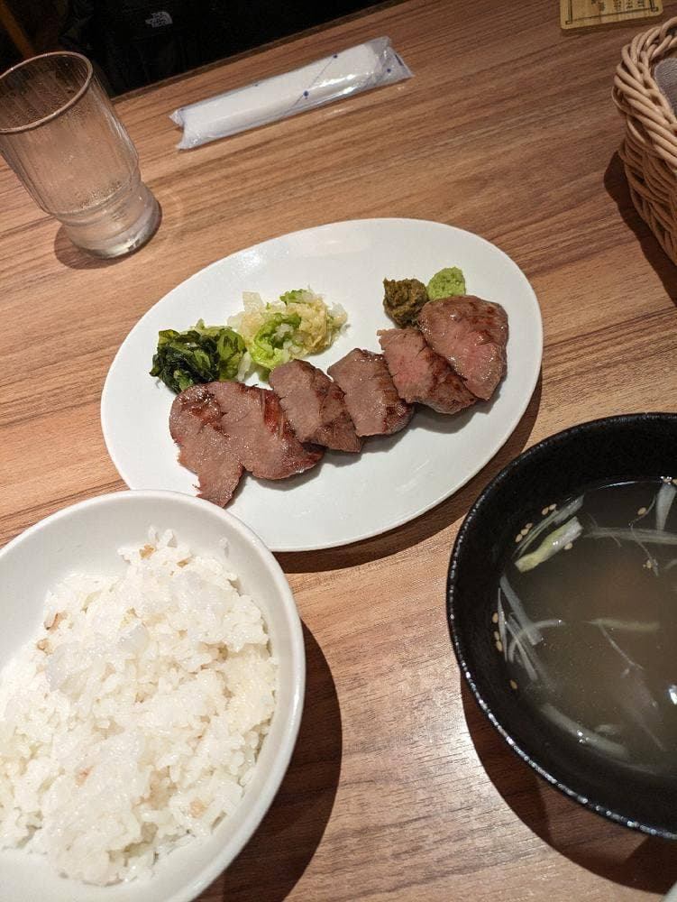 仙台牛タン炭火焼 杜