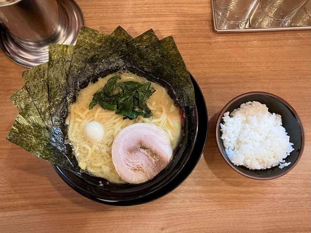 横浜家系ラーメン 町田商店 本町店 - サブ画像2