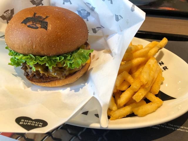 SHOGUN BURGER PARK&CAFE 魚津店 - サブ画像3