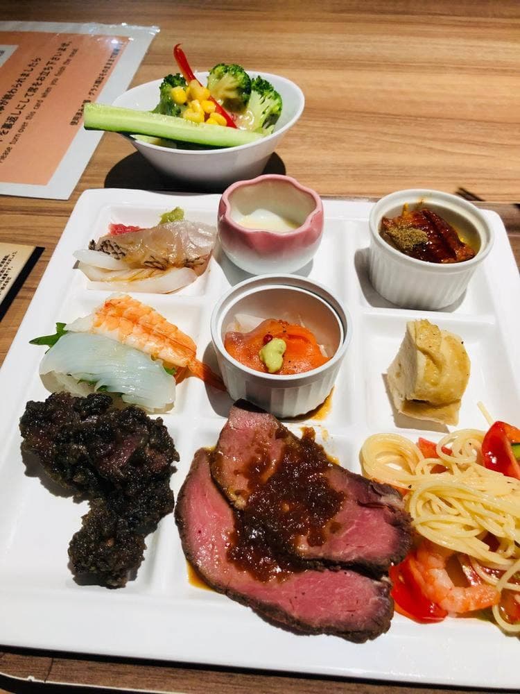 Buffet KOHAKU 宮若虎の湯