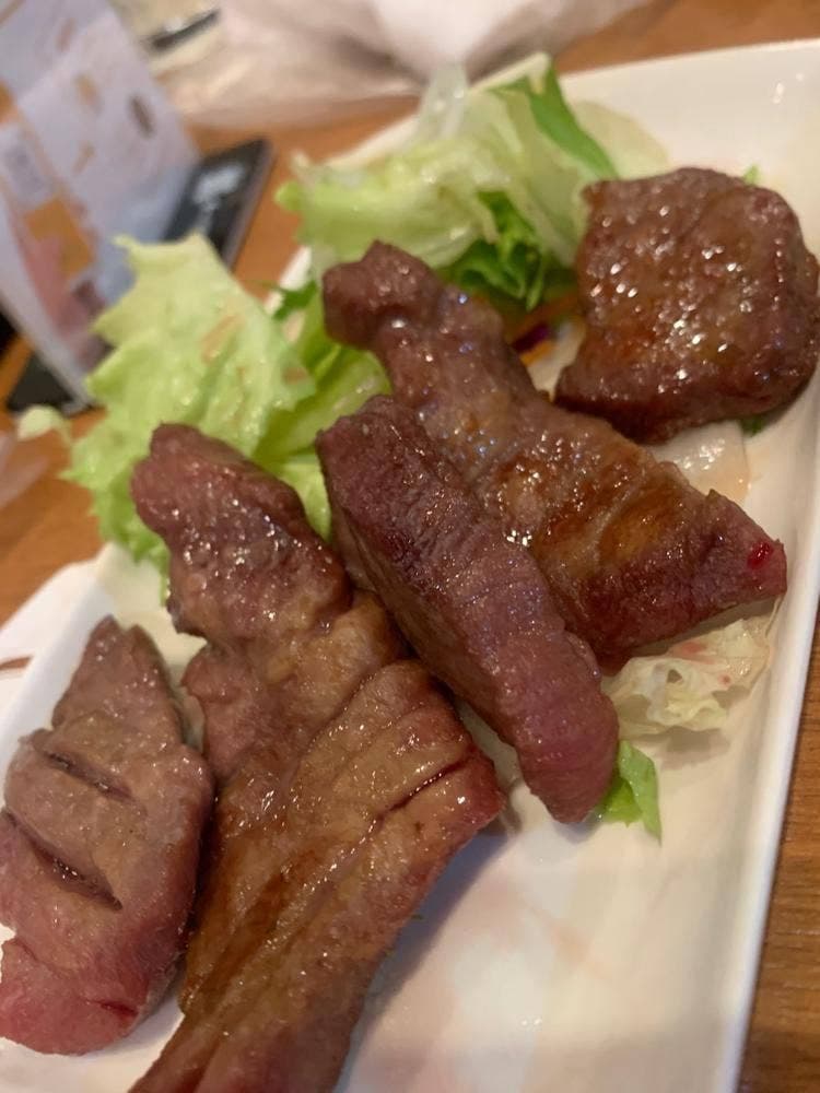 個室で味わう国産牛タンと朝どれ鮮魚 にくと魚 川崎駅前店