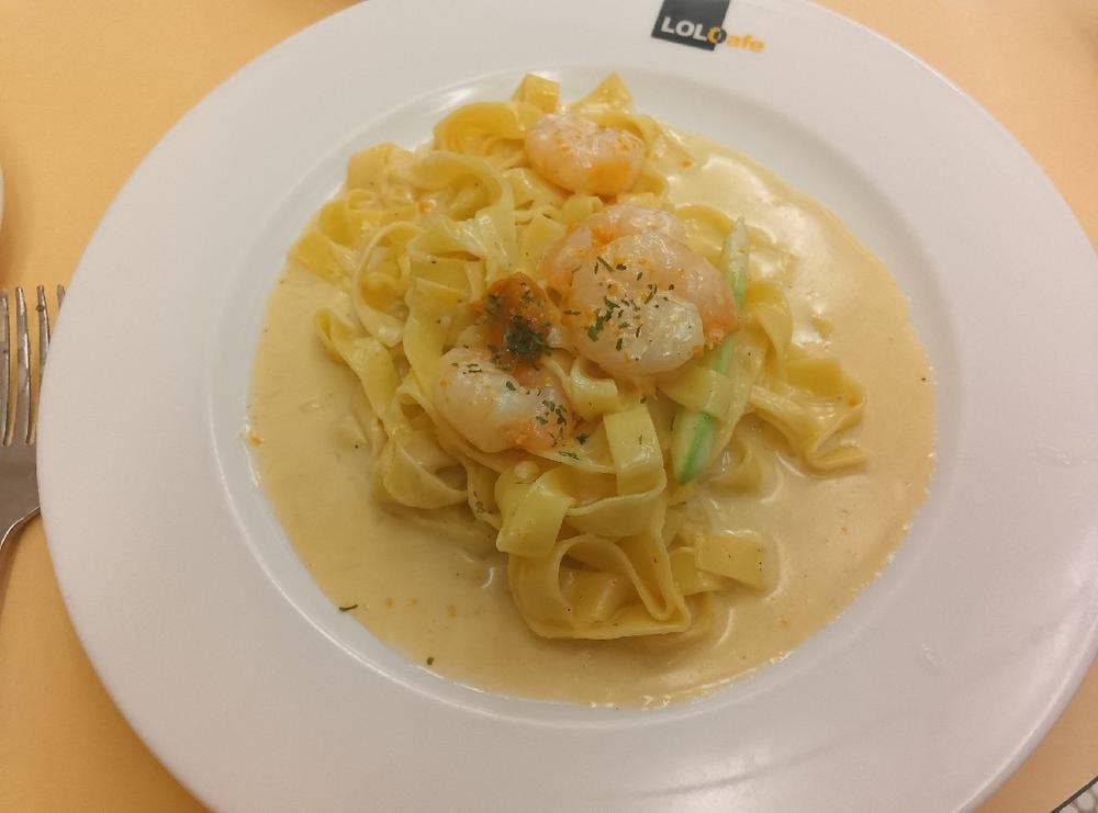 LOLO Cafe