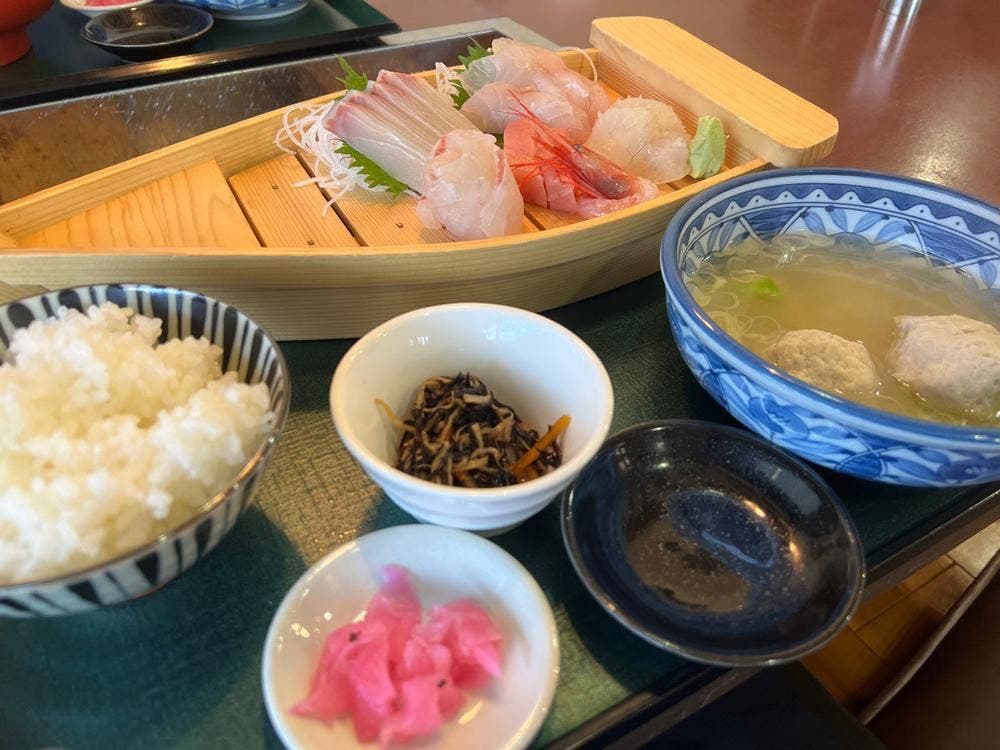 魚の駅生地できたて館番家