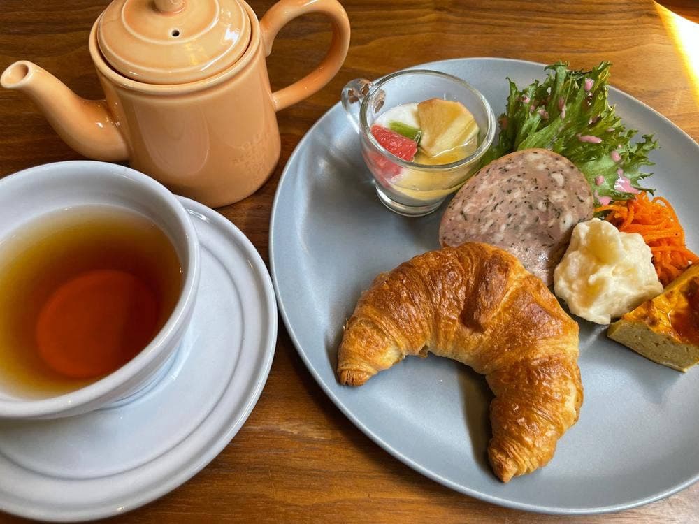 カフェ アジャーラー 岐南店