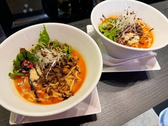 鶏白湯らーめん 自由が丘蔭山 新宿東宝ビル店 - サブ画像3