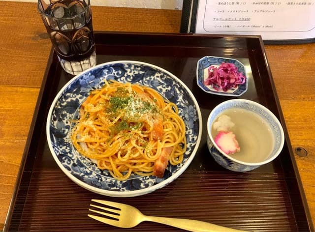 元町imari 骨董とカフェ - サブ画像3