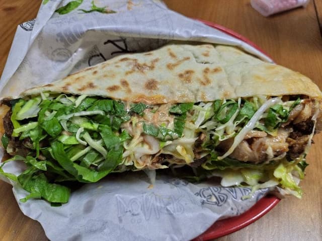 チャンピオンケバブ 2号店 - サブ画像1