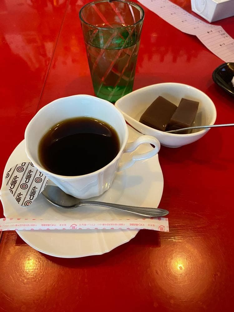 カラオケ喫茶 E-音