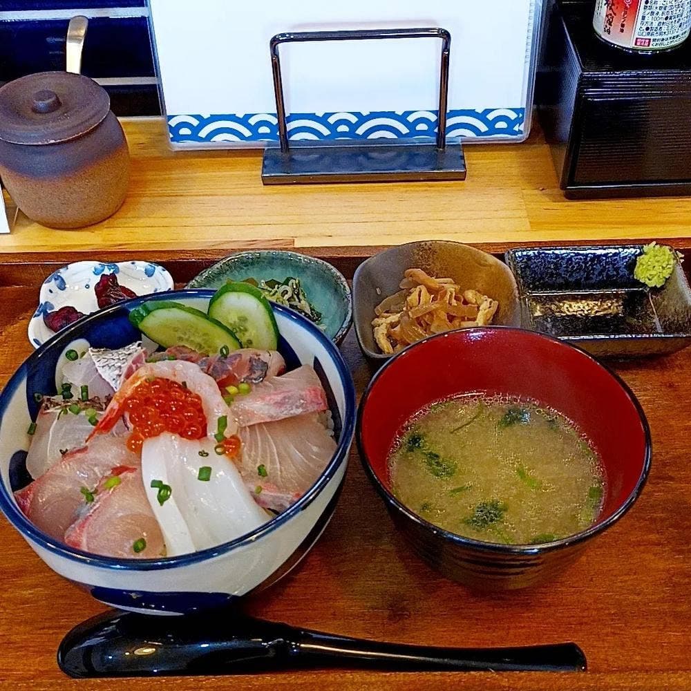 みなと食堂 ととと