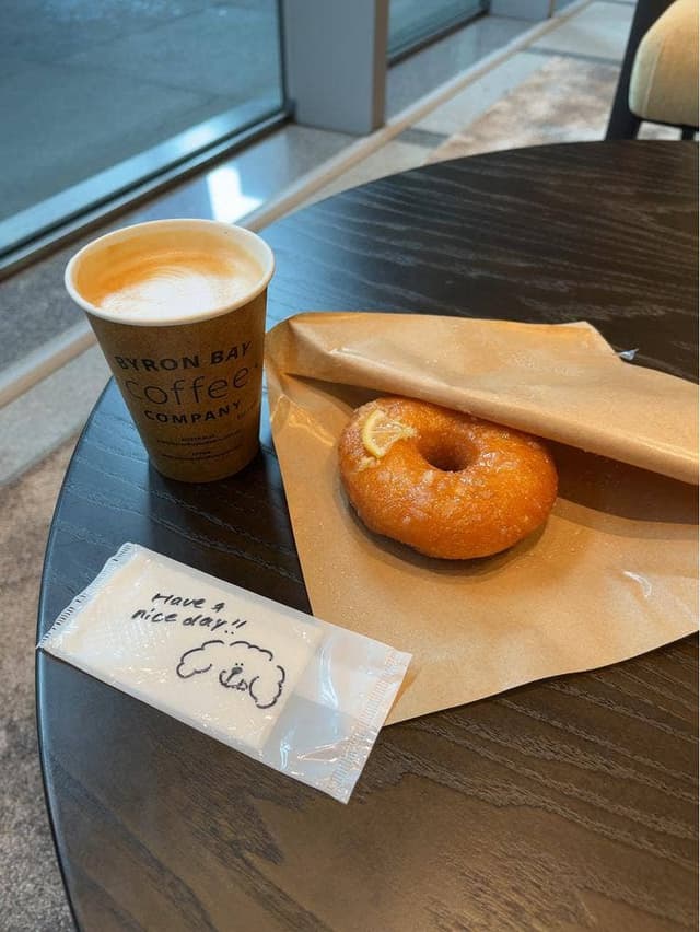 BYRON BAY coffee 麹町店 - サブ画像1