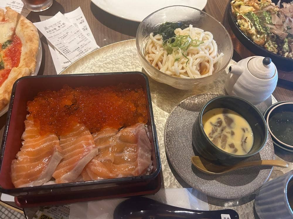 SUSHIBAR 華美