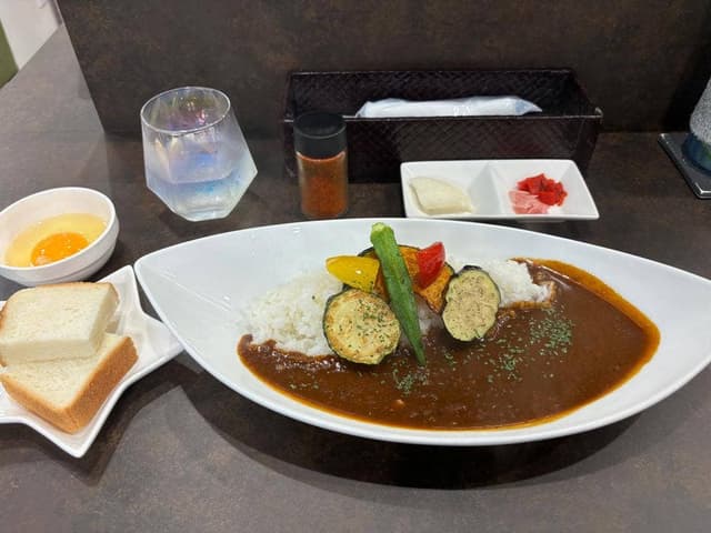 癖になるカレー屋さん - サブ画像2