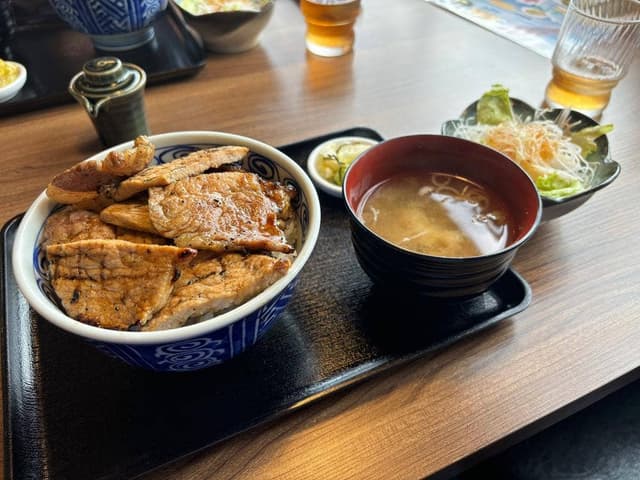炭火焼豚丼 七凛茶屋坊ず - サブ画像1