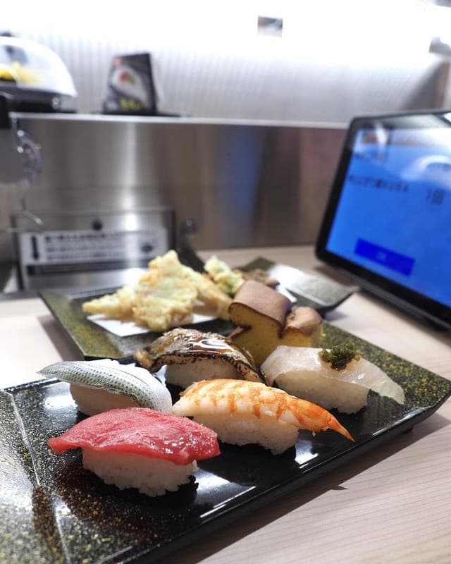 くら寿司 グローバル旗艦店 銀座 - サブ画像1