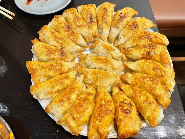 餃子 照井 東口店 - サブ画像1