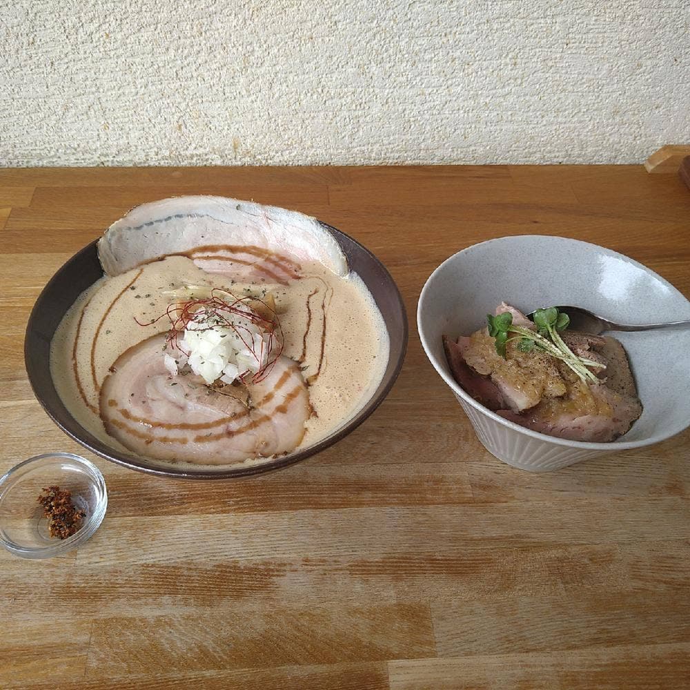 湖麺屋 リールカフェ