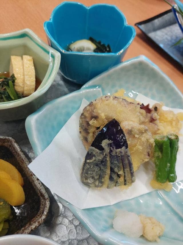 海鮮丼屋 魚魚やす - サブ画像2