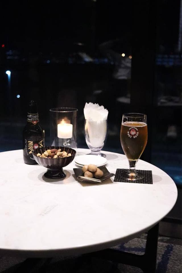 BAR & LOUNGE THE THRONE - サブ画像1