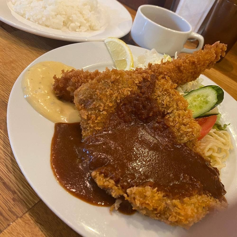 洋食かりん