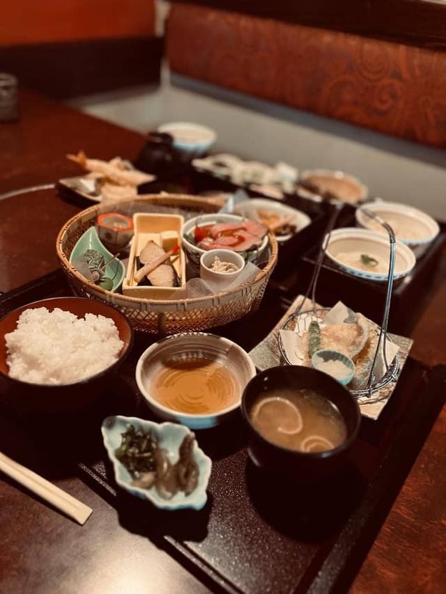 籠乃屋 本店 - サブ画像2