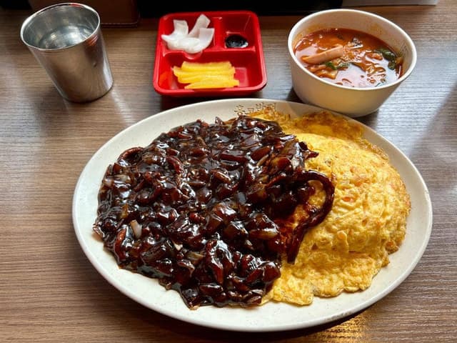 香港飯店 0410 職安通り店 - サブ画像2