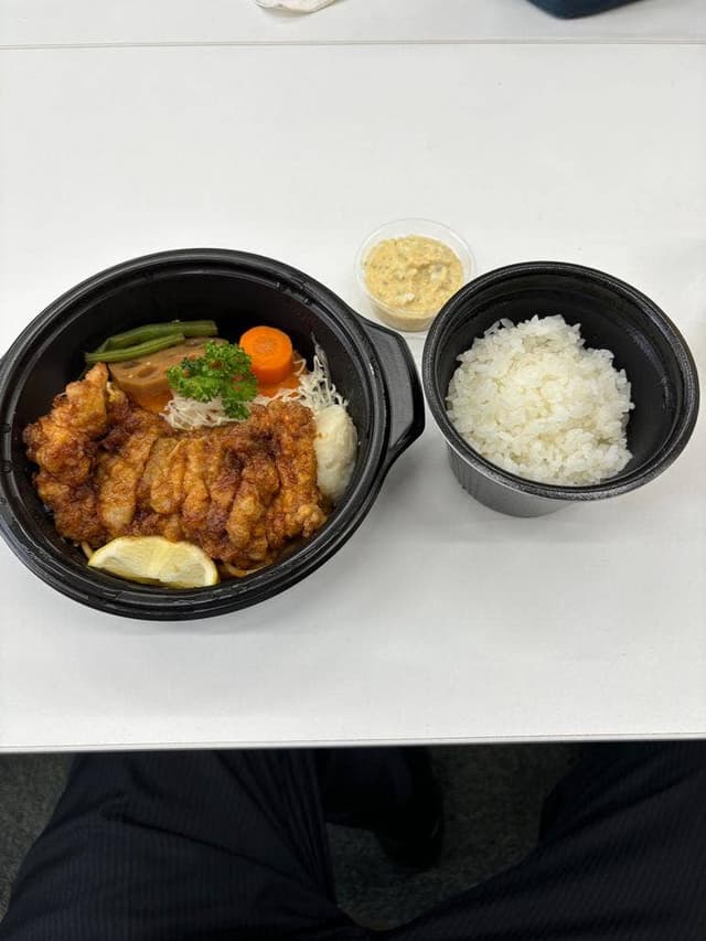 洋食 Quattro JR灘駅店 - サブ画像1