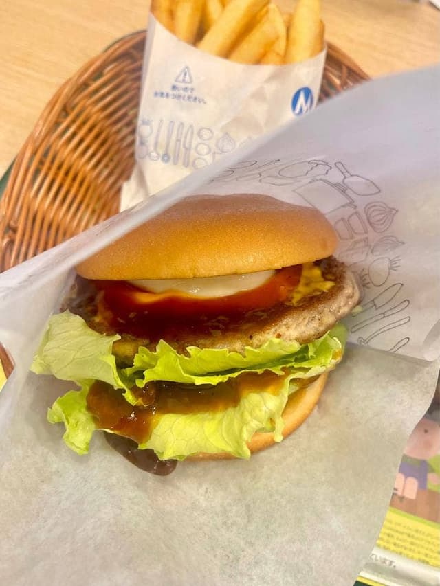 モスバーガー 武蔵小山店 - サブ画像1
