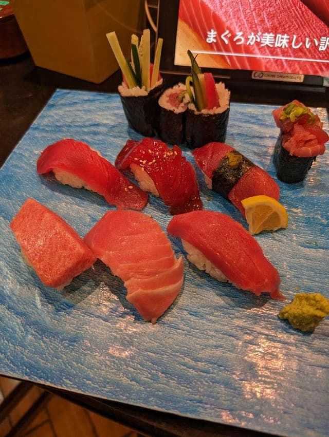 まぐろ問屋 めぐみ水産 戸田公園店 - サブ画像1