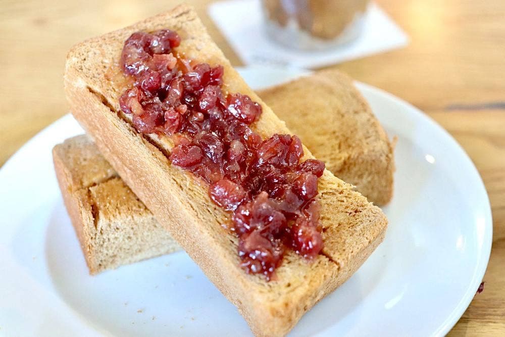 CAFE LE PIN 大府店