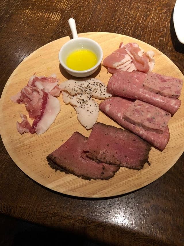 ガストロパブ・クーパーズ 丸の内店 - サブ画像1