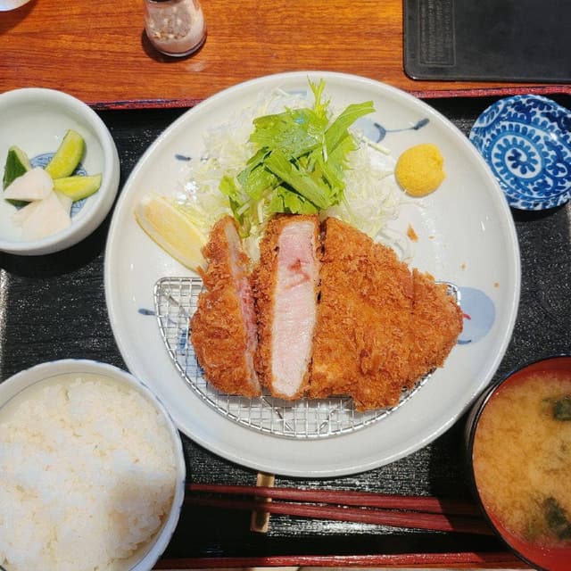 とんかつ 田 浦安舞浜店 - サブ画像2