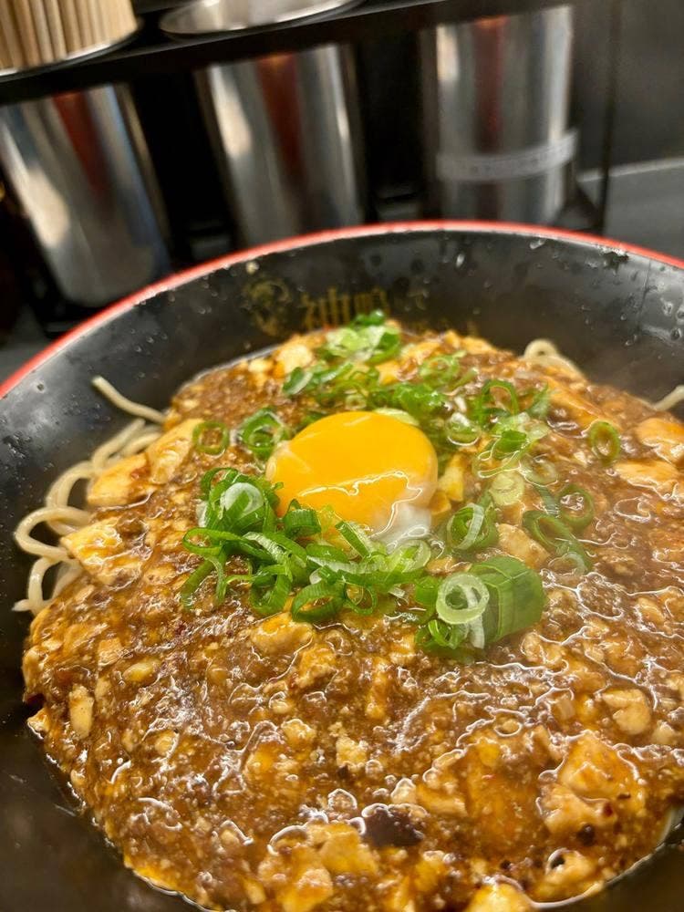 神鳴りて鸞は舞う