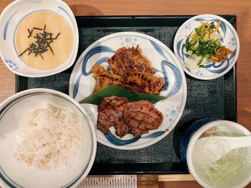 牛たんとろろ麦めし ねぎし 銀座並木通り店