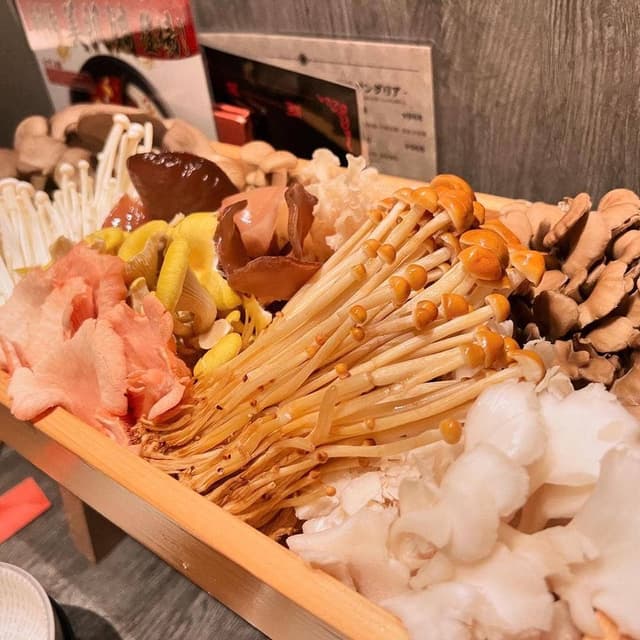 薬膳火鍋OSHIDORI 麻布十番店 - サブ画像1