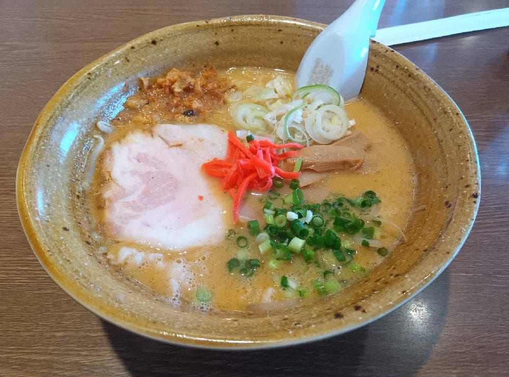 あおり系らーめん まる十八