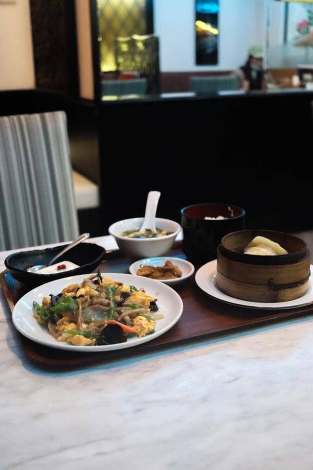 老辺餃子館 本館 - サブ画像1