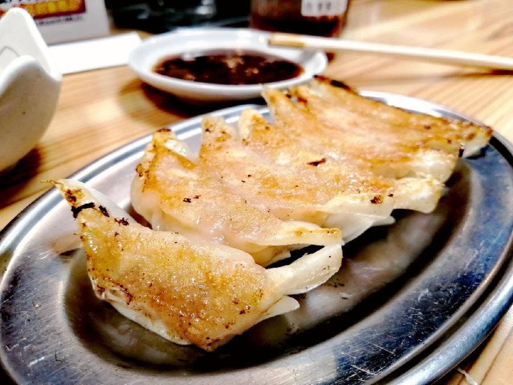 ひとくち餃子の頂 高知大橋通店