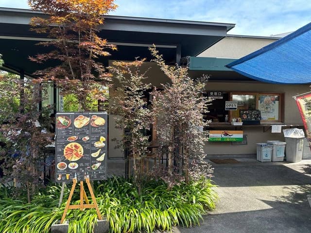 王様のカレー まかいの牧場店 - サブ画像2