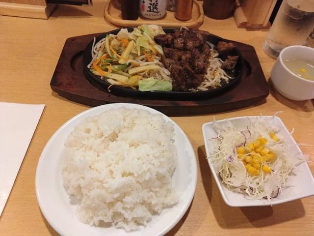 ジュークステーキ 秋葉原中央口店 - サブ画像3