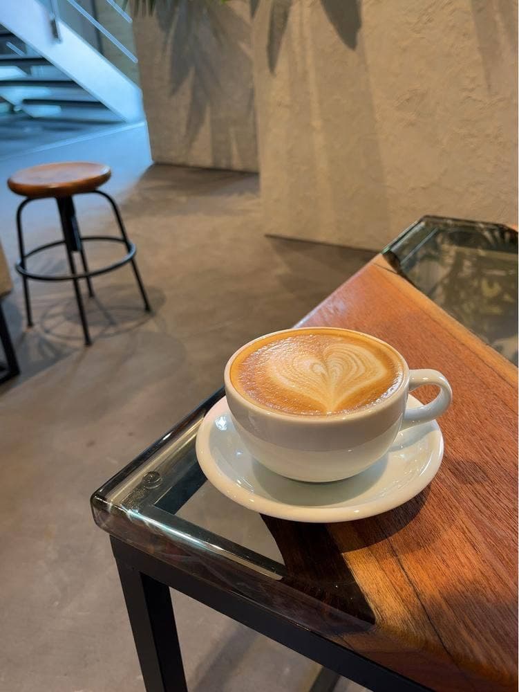 Esquisse Coffee by haydEn