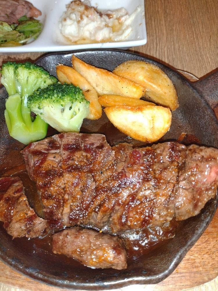 肉バルGABUTTO 吹田店