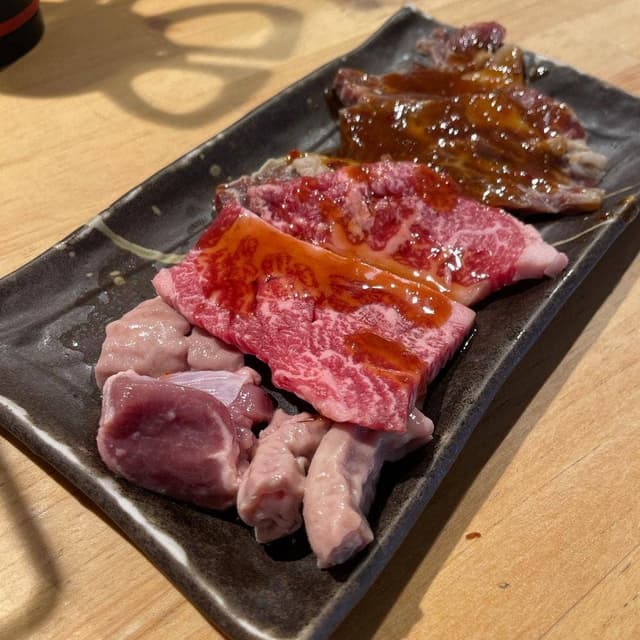 肉卸直営 焼肉 肉のオカヤマ - サブ画像3