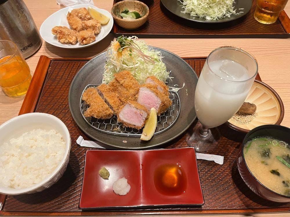 とんかつ専門店 咲々亭 エミフルMASAKI店