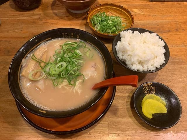 豚旨うま屋ラーメン 中川店 - サブ画像1